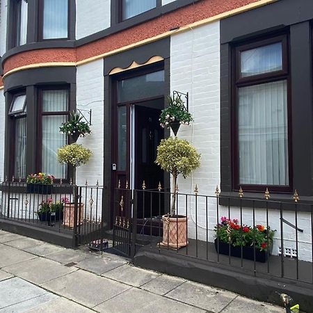 Surescape House Villa Liverpool Luaran gambar