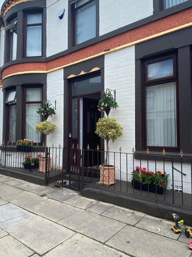 Surescape House Villa Liverpool Luaran gambar