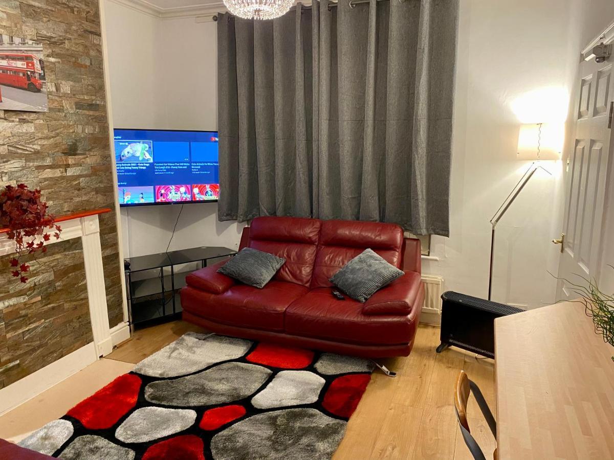 Surescape House Villa Liverpool Luaran gambar