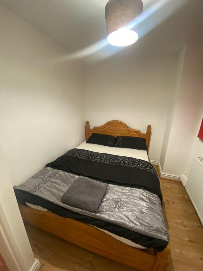 Surescape House Villa Liverpool Luaran gambar