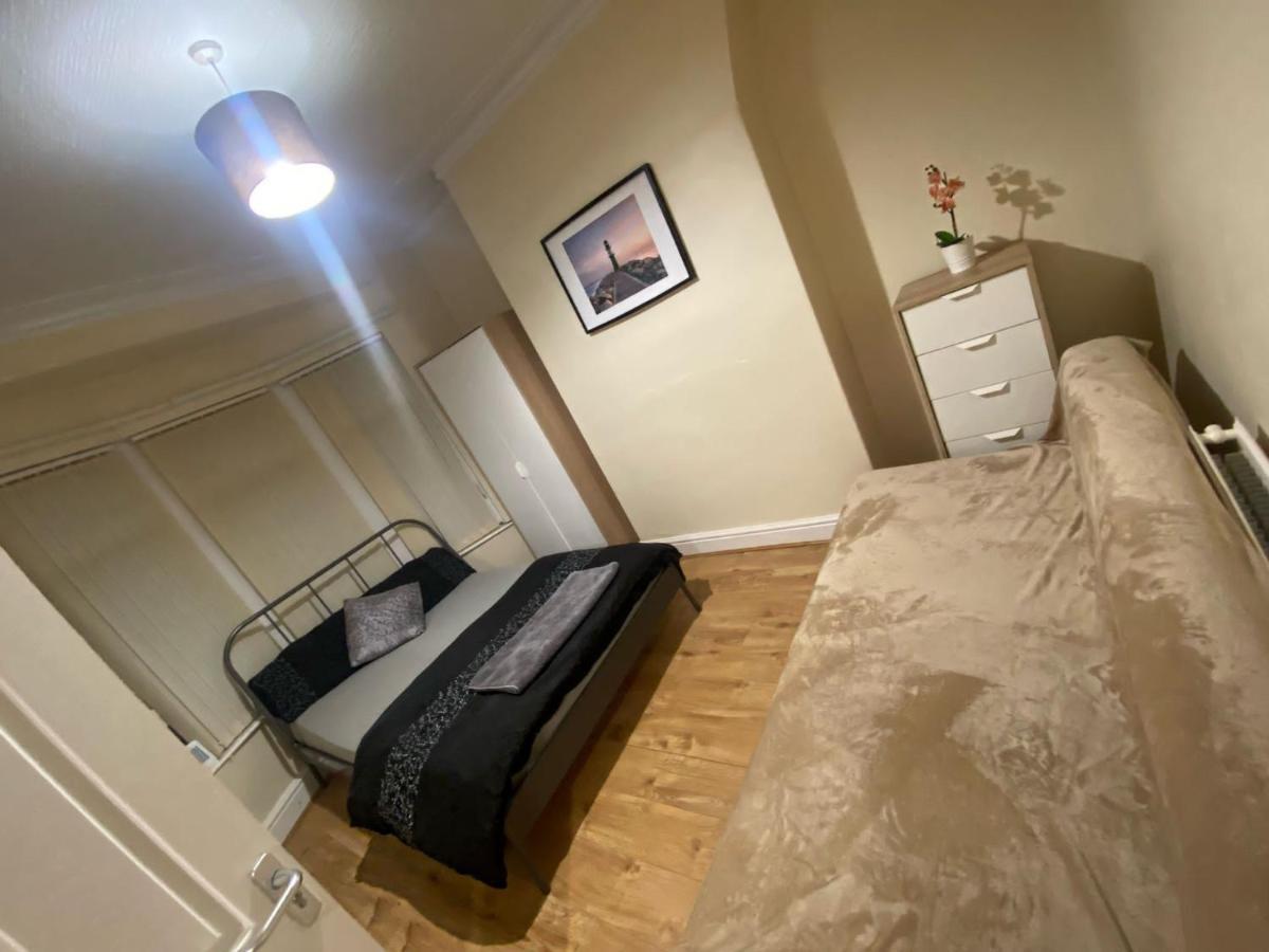 Surescape House Villa Liverpool Luaran gambar
