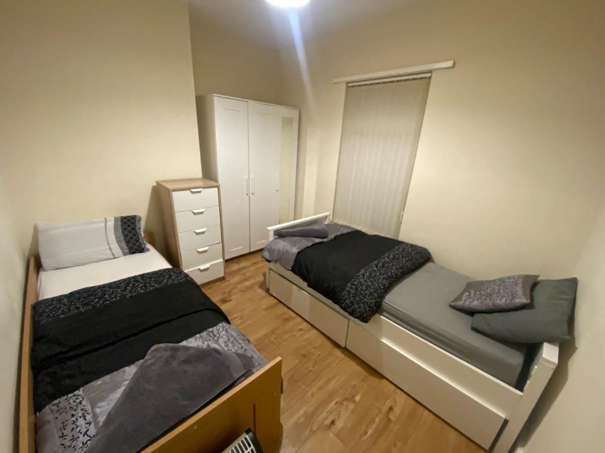 Surescape House Villa Liverpool Luaran gambar